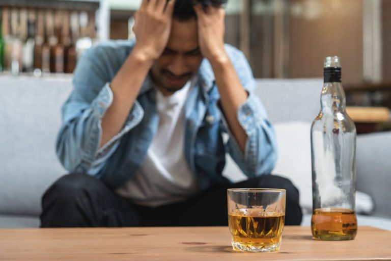 Read more about the article Alcohol Hallucinations: Can Alcohol Cause Hallucinations?